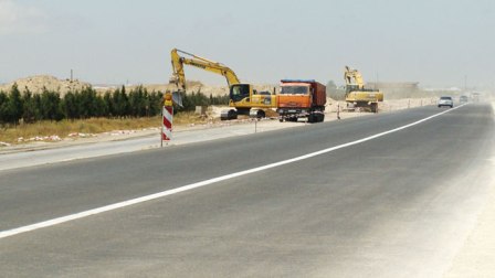 Suraxanı küçələrindən biri təmir olunur